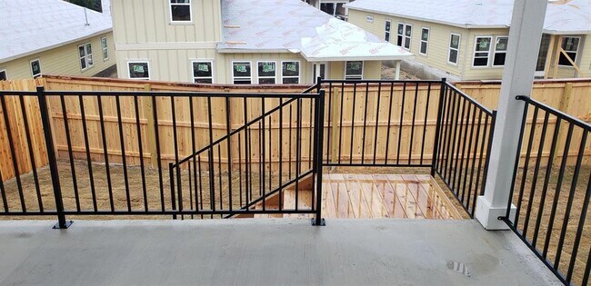 Building Photo - 5612 Respinto Dr