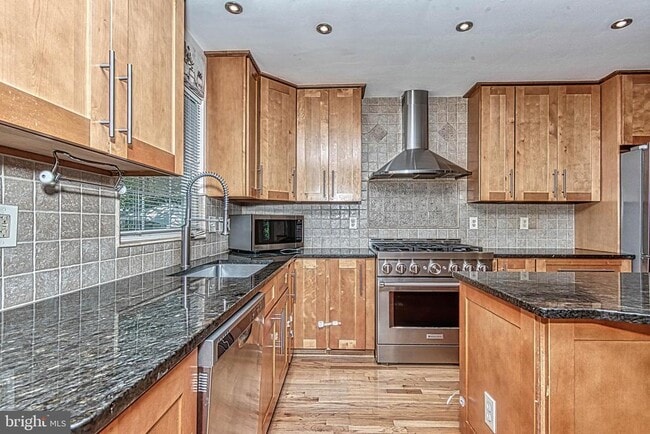 Building Photo - 9400 Van Arsdale Dr