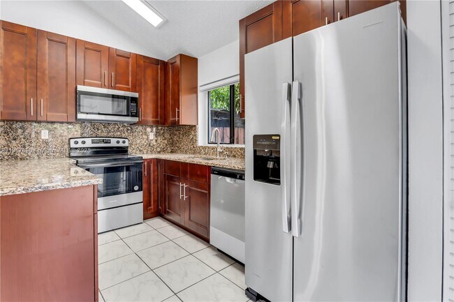 Building Photo - 617 NW 132nd Terrace