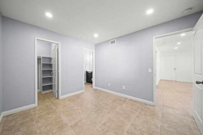 Building Photo - 26212 La Real