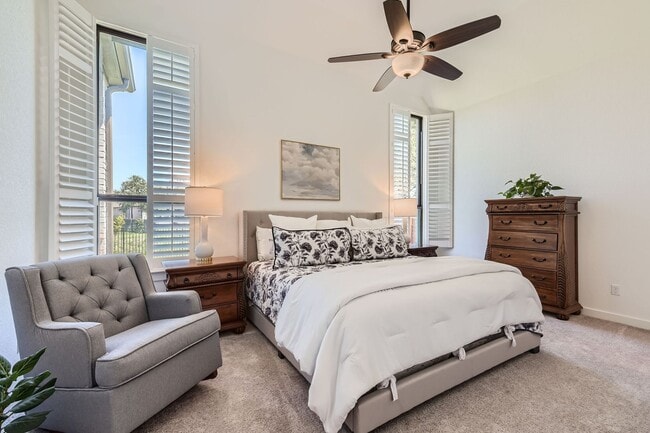 Building Photo - Available Now: Gorgeous 4 Bed/3.5 Bath wit...