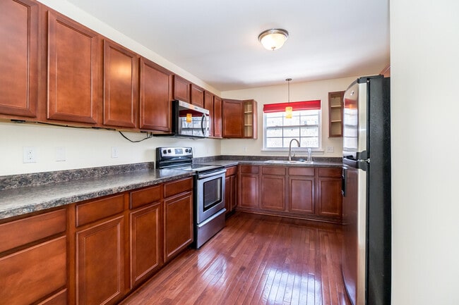 Building Photo - 6225 Brant Ln