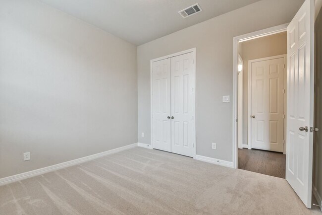 Building Photo - 27124 Regal Scott Dr