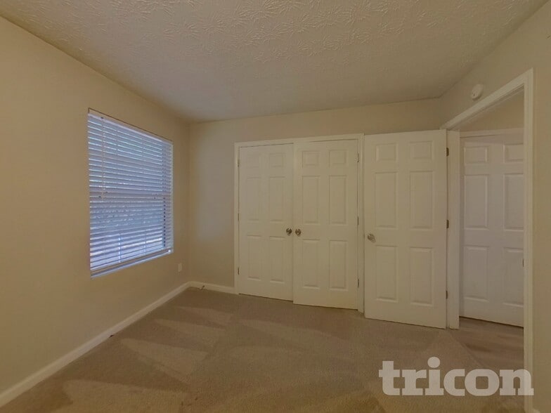 Building Photo - 1421 Highgrove Way