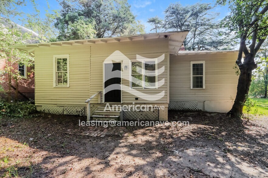 Building Photo - 251 Oak Haven Ave