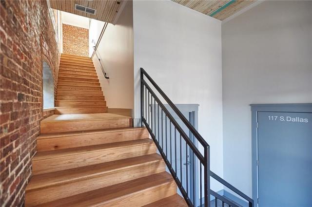 Building Photo - 200 W Brown St