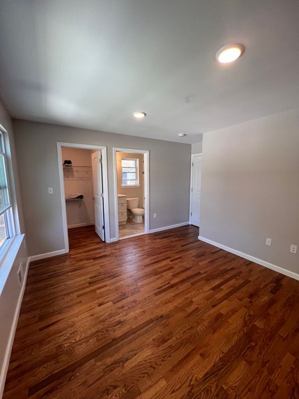 Building Photo - 241 Franklin St