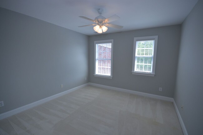 Building Photo - 103 Grande Dr
