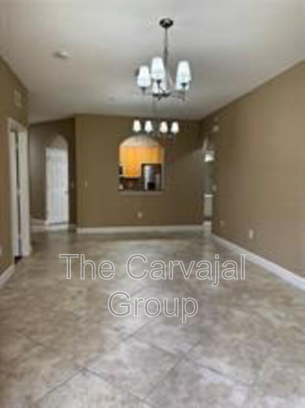Building Photo - 6335 Contessa Dr