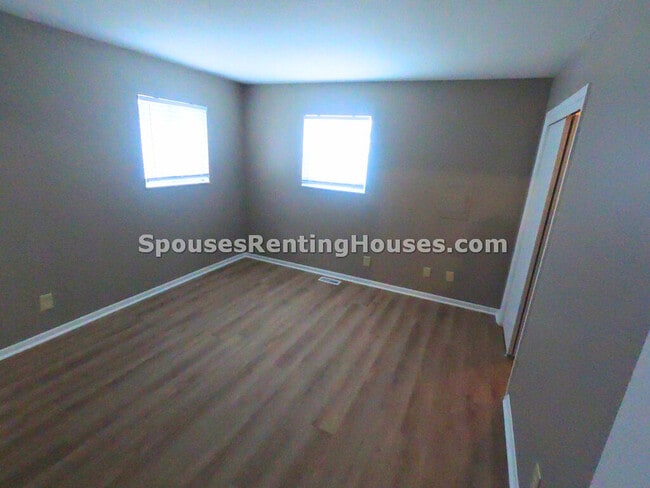 Building Photo - 1948 Dayton Ave