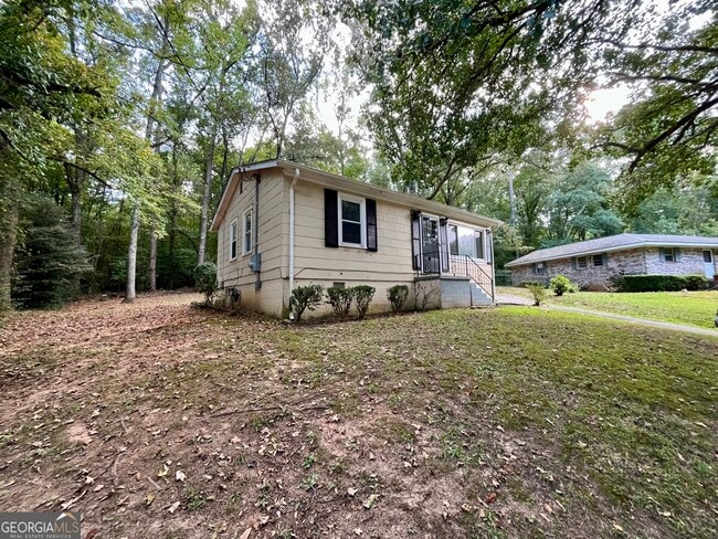 Building Photo - 5143 Pinecrest Dr SW