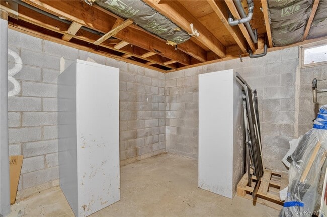 Building Photo - 107 Nottingham Rd