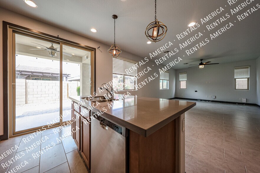 Building Photo - 9862 E Ignition Dr