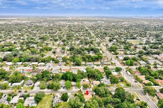 Building Photo - 1350 NE 149th St