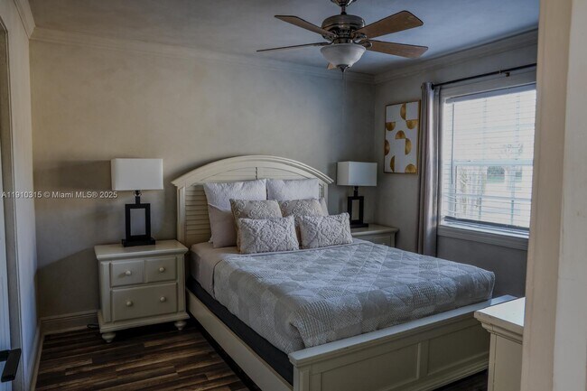 Building Photo - 2449 NW 123rd Ave