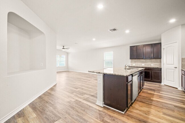 Building Photo - Single Story RedBird Ranch Rental! No Carp...