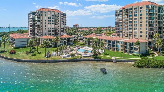 Building Photo - 6322 Palma Del Mar Blvd S