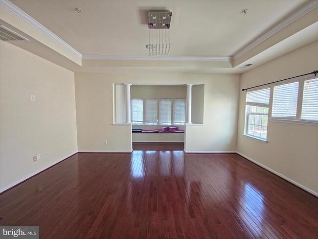 Building Photo - 7108 Sudley Ave