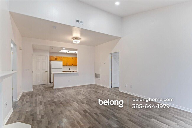 Building Photo - 3827 S Big River Wy