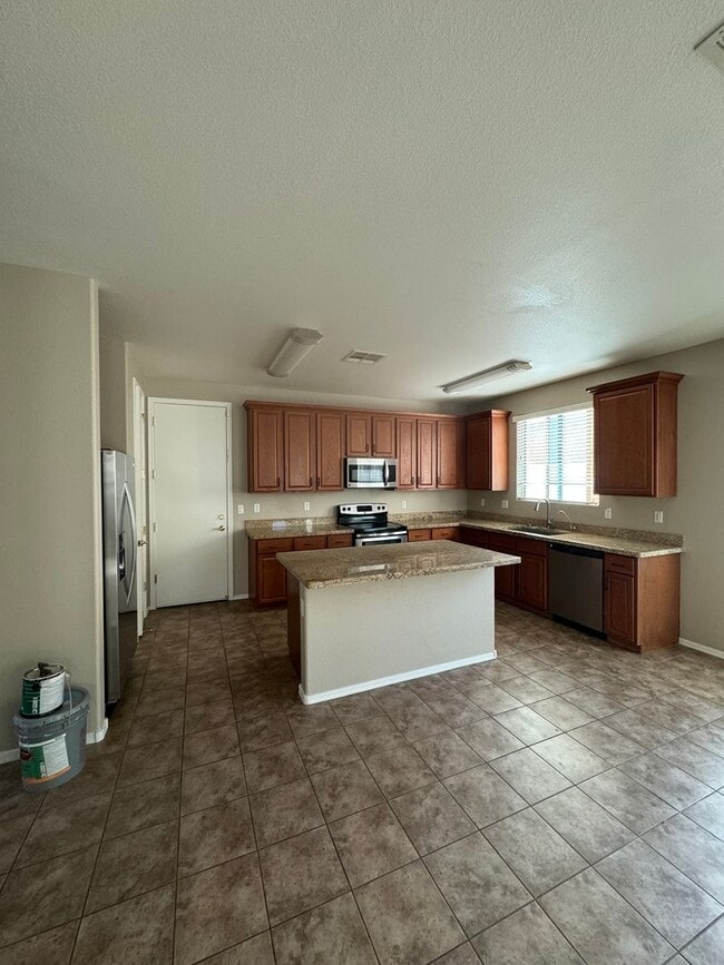 Building Photo - 4 bedroom in Sun Groves in Chandler