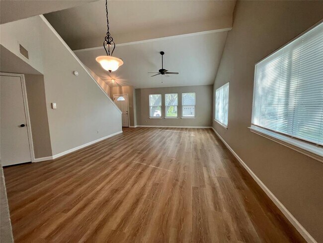 Building Photo - 7704 Palacios Dr