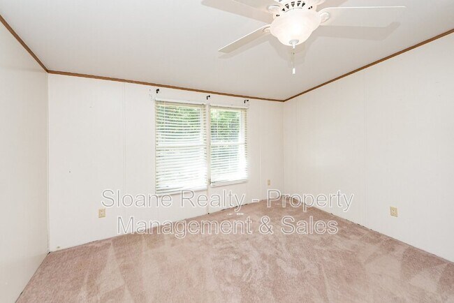 Building Photo - 3244 Thompson Heyward Dr