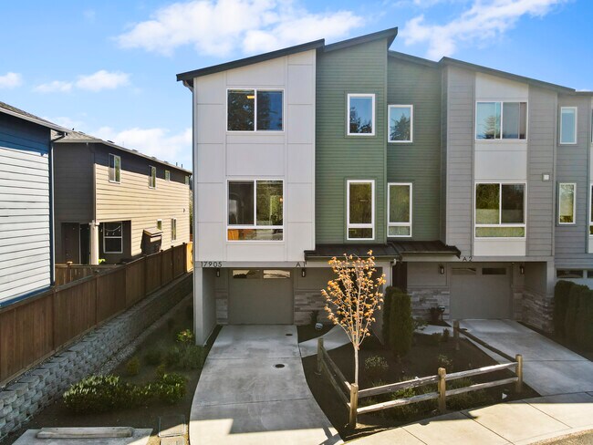 Building Photo - 17905 35th Ave SE