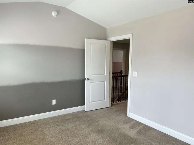 Building Photo - 219 Greenstone Way