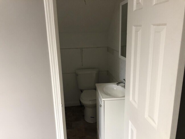 Building Photo - 110 Winthrop St