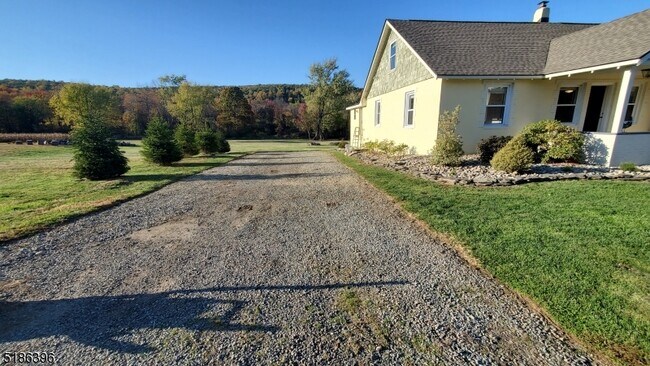 Building Photo - 269 Hazen Rd