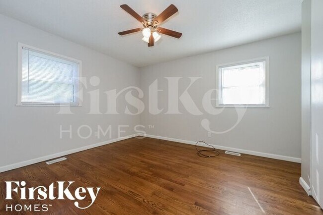 Building Photo - 18805 E Ponca Dr