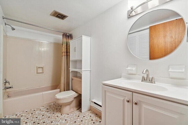 Building Photo - 100 Campbell Cir