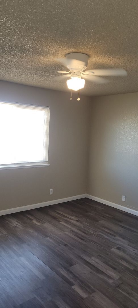 Building Photo - Beautiful home. Apply today!