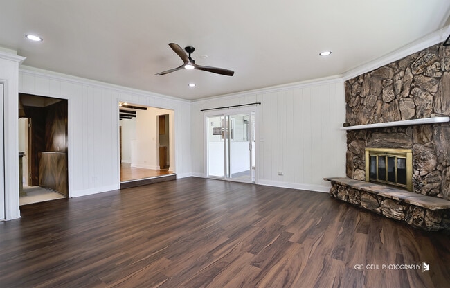 Building Photo - 455 Morgan Ln