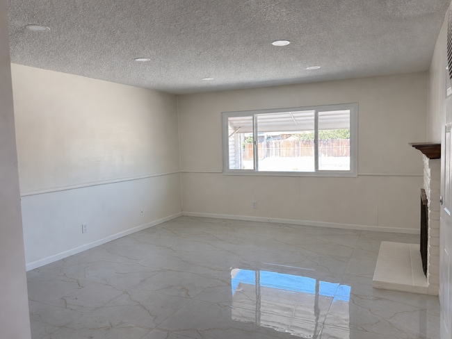 Building Photo - Beautifully Upgraded 3-Bedroom Home for Rent in Moreno Valley!
