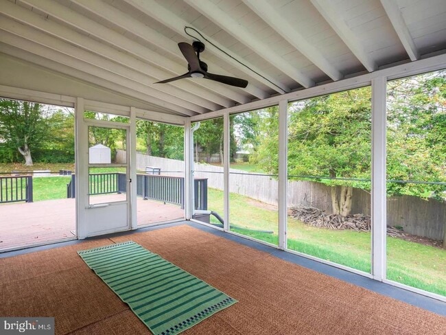 Building Photo - 1105 Waterloo Rd