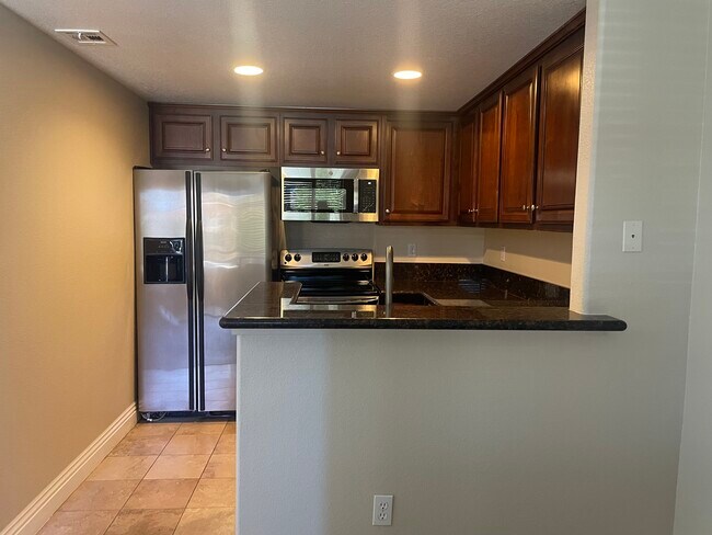 Building Photo - 3969 Nobel Dr