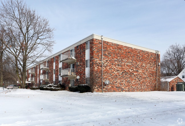 Building Photo - Crandall Park Apartments