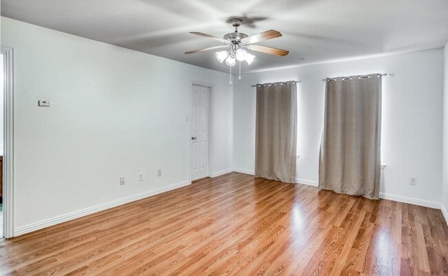 Building Photo - 3301 Paisano Trail