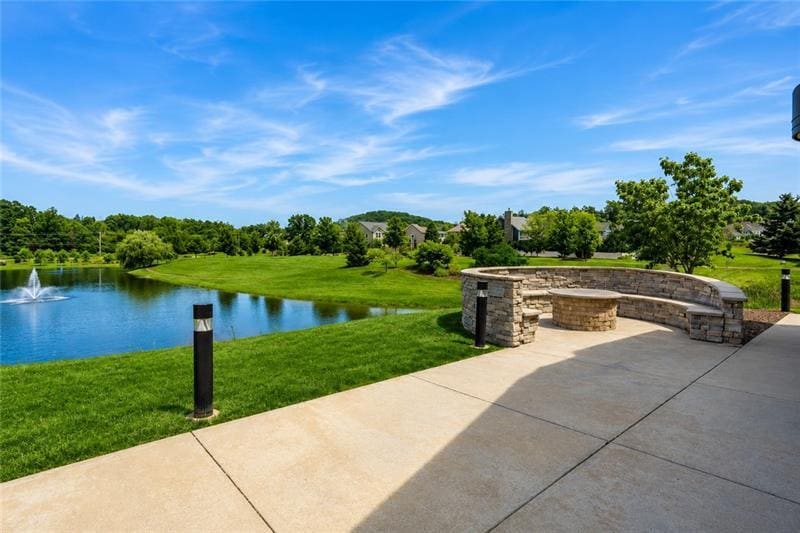 Building Photo - 335 Osona Ln