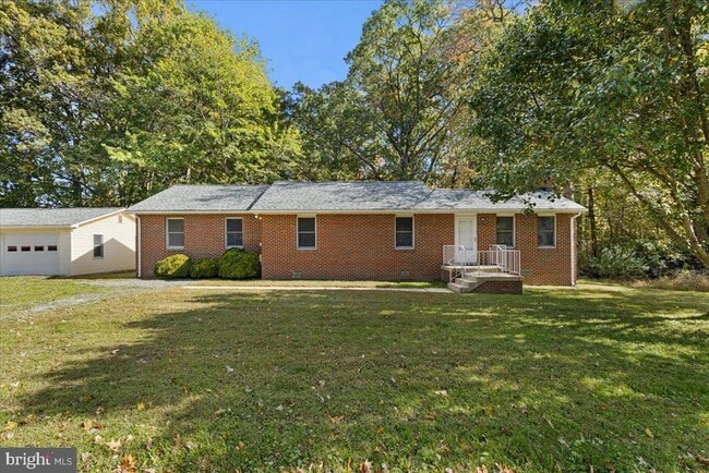 Building Photo - 786 Masons Beach Rd