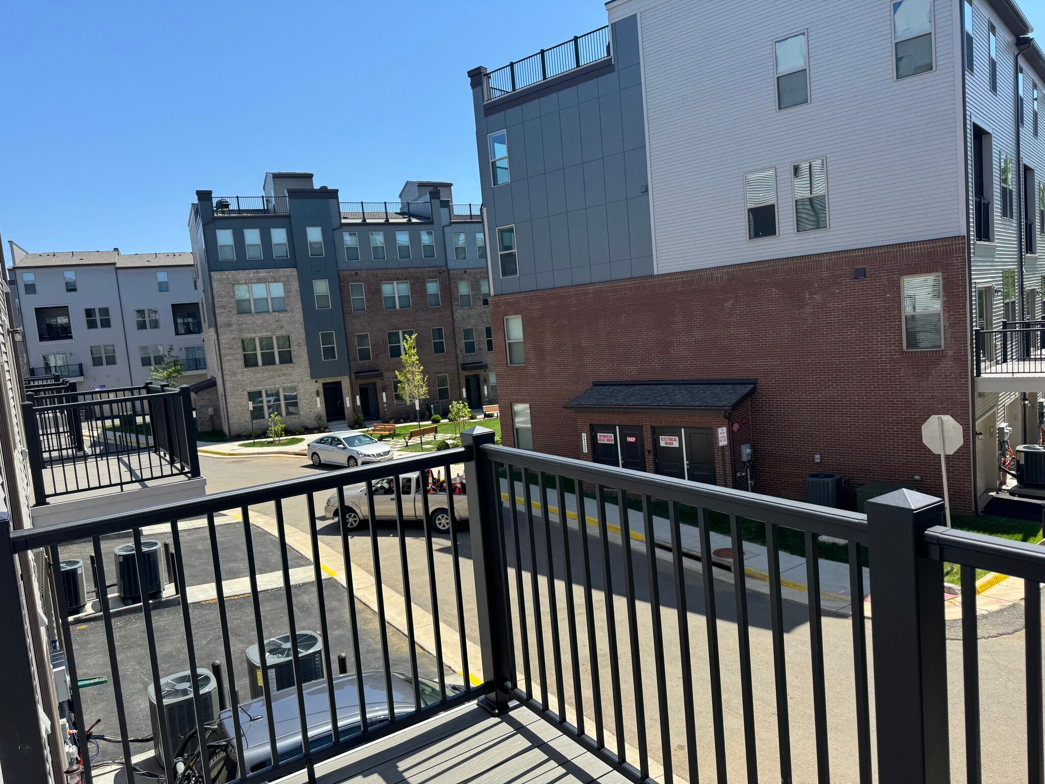 Deck view #1 - 13622 Innovation Station Loop