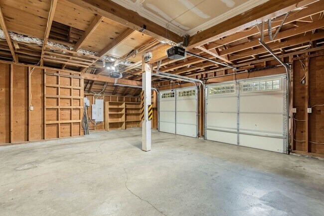 Building Photo - 3840 206th Pl NE