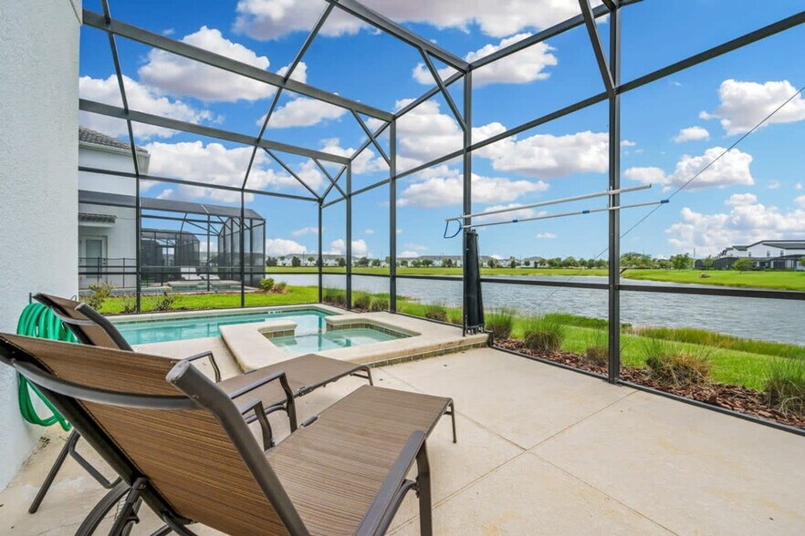 Building Photo - 4789 Kings Castle Cir