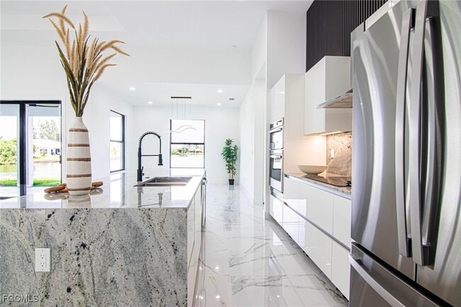 Building Photo - 829 NW 29th Ave