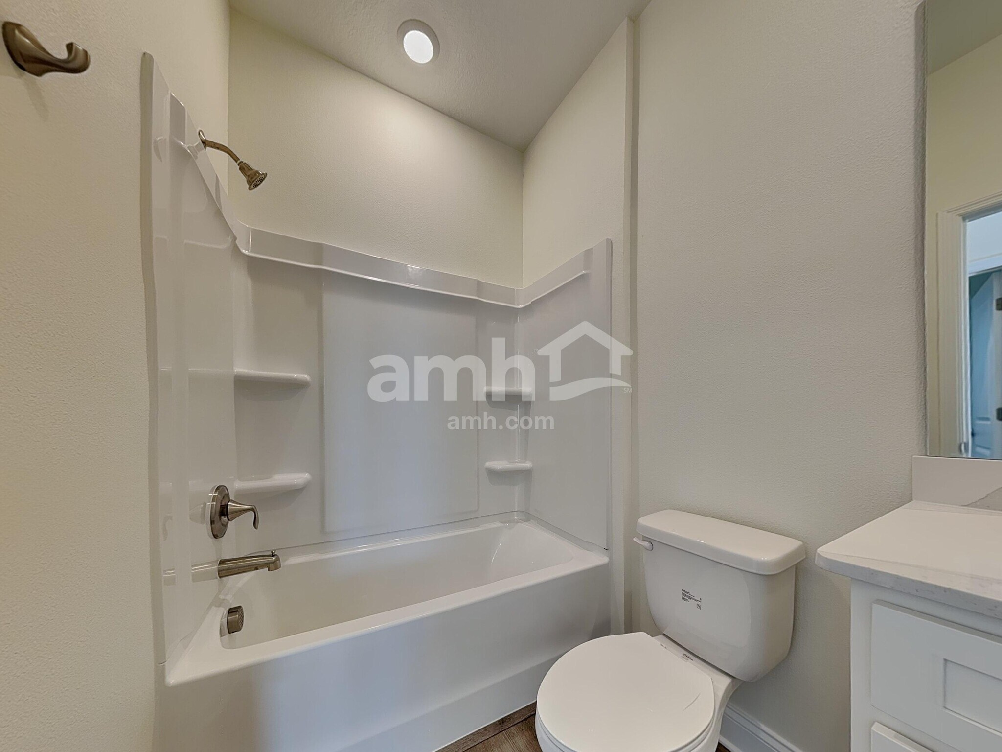 Building Photo - 16384 Willo Pines Ln