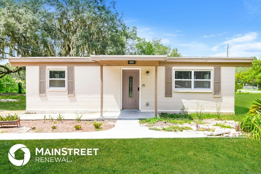 Primary Photo - 825 E Jackson Ave