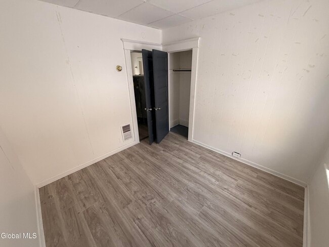 Building Photo - 21-23-23 Jackson St