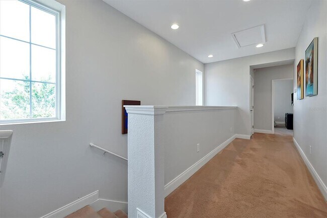 Building Photo - 297 Captiva Dr