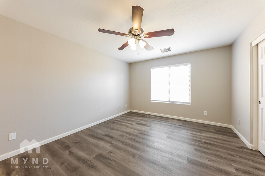 Building Photo - 16812 W Marshall Ln